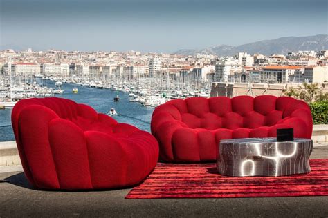 With its unique style, the bubble sofa, in straight or rounded version, is an iconic model of roche bobois collections. Roche Bobois l Bubble Sofa l Designed by, Sacha Lakic l Location: Marseille l Photo Credit ...