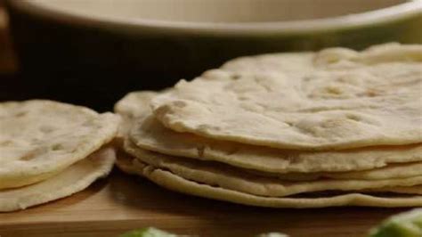 See How Easy It Is To Make Your Own Homemade Flour Tortillas Recipes