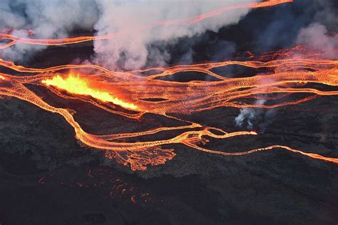 Mauna Loa Lava Flow Could Reach Saddle Road In Hawaii