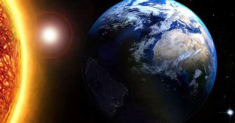 Angka jarak dari bumi ke matahari yang digunakan saat ini bukan berasal dari aristarchus, tetapi berasal dari perhitungan modern. Berapa Jarak Matahari dengan Bumi? | Belajar Sampai Mati