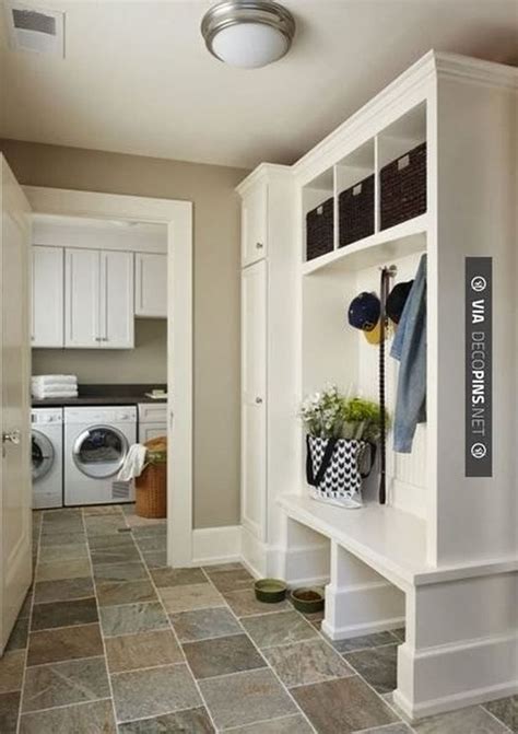10 Small Mudroom Laundry Room Combo