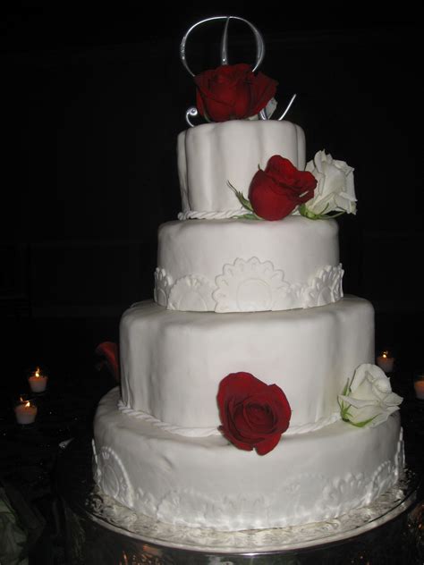 For a romantic and pretty wedding cake on your special day, choose from our collection of decadent recipes and elegant decorating ideas. Wedding cake. White cake with strawberry filling covered ...