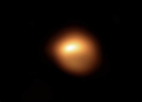 Eso Telescope Sees Surface Of Dim Betelgeuse Spaceref