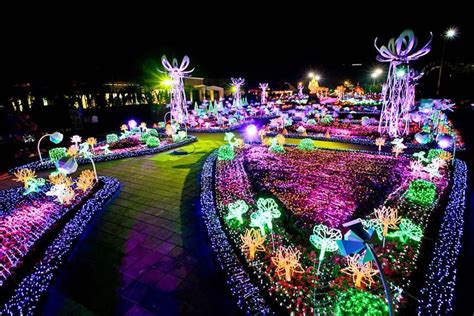 Light Garden Bangkok Glow Garden Garden Of Lights Pretty Places