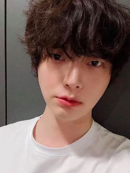 Ahn jae hyun gained recognition as an actor when he played the handsome delivery man in the 2011 variety show lee soo geun and kim byung man's high society and then went on to supporting roles in the 2013 hit drama my love from the star and 2014 police drama you're all surrounded. Ahn Jae Hyun asked to quit TV shows as divorce drama ...