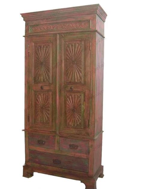 Damit du wertvolle cm einsparen kannst, plane einfach einen dachschrägenschrank unter der schräge. schrank spiegeltüren | günstige kleiderschränke auf ...