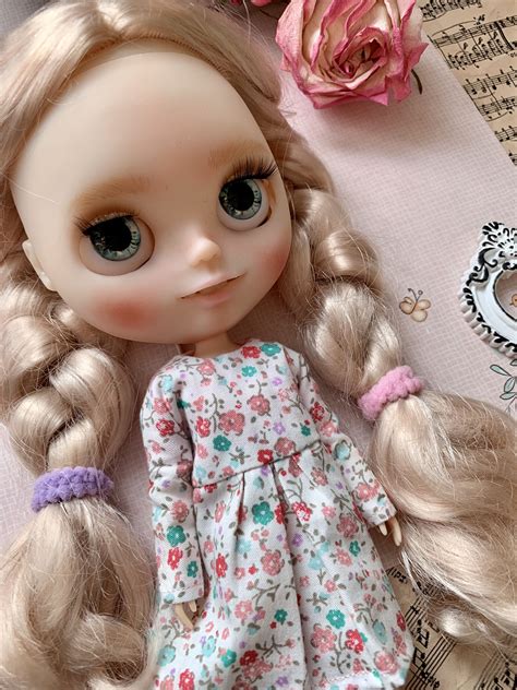 Blythe Doll In 2020 Blythe Dolls Custom Dolls Blythe