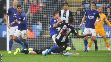 Leicester City 5 0 Newcastle United Jamie Vardy Scores Twice In Easy