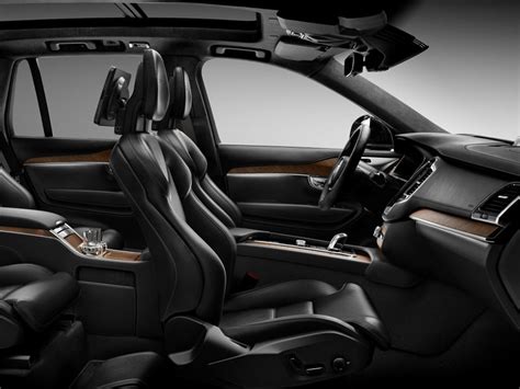 Miete ein auto in hamburg auf getaround, dem europäische marktführer für private autovermietungen. Volvo XC90 B5 AWD Geartronic Momentum