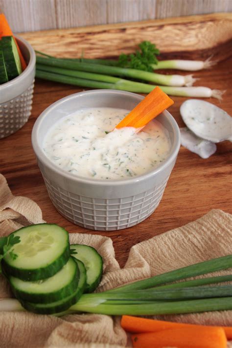 Vegan greek yogurt from dannon? Yogurt veggie dip | Greek yogurt recipes dip, Healthy ...