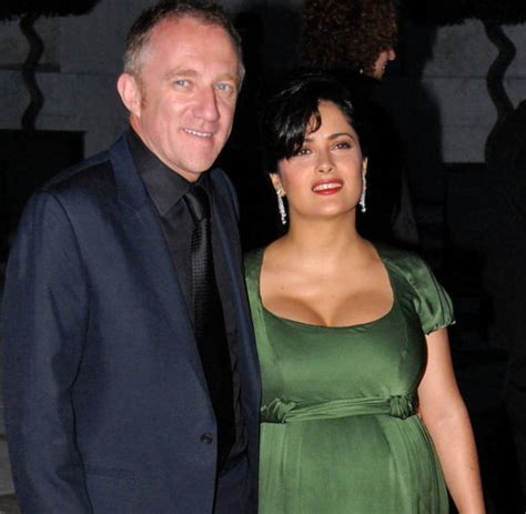 Salma hayek pinault, урождённая са́льма вальга́рма ха́йек химе́нес (исп. Break-up: Salma Hayek and Pinault call off engagement - WELT