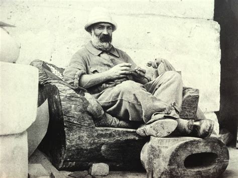 Constantin brancusi, pioneer of modern abstract sculpture whose works in bronze and marble are characterized by a restrained, elegant use of pure form and exquisite finishing. Cum arăta o zi din viața lui Constantin Brâncuși | Istorie pe scurt