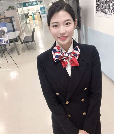 Korean air was founded on march 1, 1969, and its first flight was to ho chi minh city. 【South Korea】 Korean Air cabin crew old uniform / 大韓航空 客室 ...