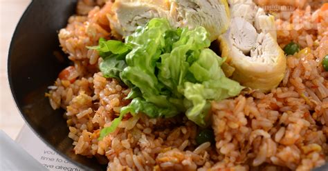 A type of dough (= a soft food you can shape with your hands) made from specially treated maize…. Masak Nasi Goreng Jimat Masa...Tak Perlu Lauk Lain, Semua ...