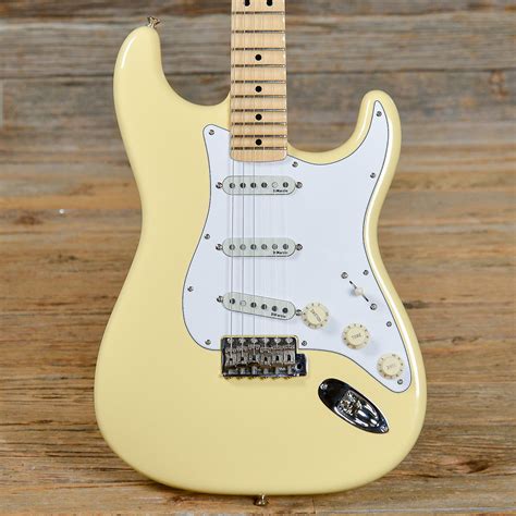 Fender Yngwie Malmsteen Stratocaster Vintage White Reverb