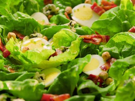 butter lettuce salad with hazelnuts and bacon bits recipe valerie bertinelli food network