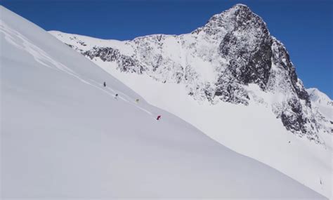 Helicopter Skiing In British Columbia Northern Escape Heliskiing The