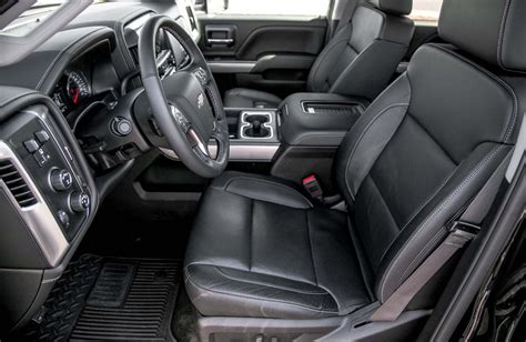 2017 Chevrolet Silverado 2500hd 4wd Z71 Ltz Front Interior Seats