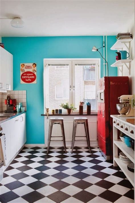 20 Elements To Use When Creating A Retro Kitchen