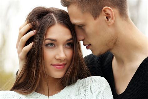 What it means if a guy touches your hair | Body Language Central