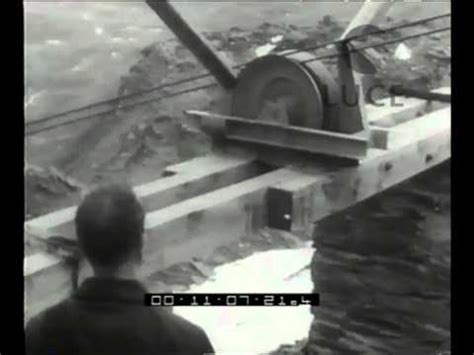 Io lo vedo come una vittoria della montagna sull'uomo. In funivia nel regno del Cervino. - YouTube