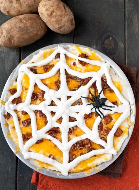 Before you send the kids out to eat tons of candy, fill their tummies with a fun and easy halloween dinner. 25 Fun and Easy Halloween Party Foods - Fun-Squared