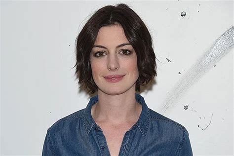 Anne Hathaway To Produce Star In Sci Fi Comedy The Shower Thewrap