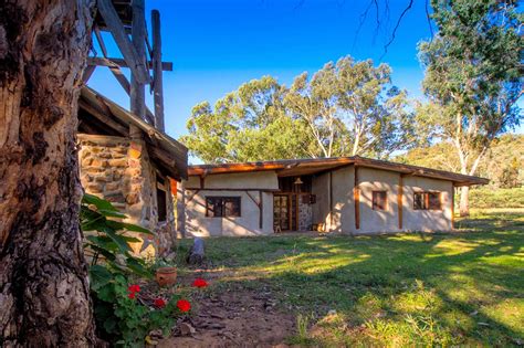 Cottage In Coonabarabran Accommodation For A Nsw Farm Stay