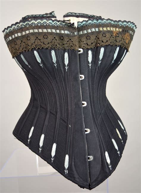 C 1895 This Busk Front Corset Is Typical Of The Flossing And Lace