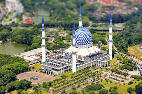Get the reviews, ratings, location, contact details & timings. Saladin mosque Kuala Lumpur | Mosque, Kuala lumpur ...