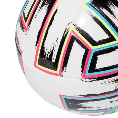 Juli in 12 städten in 12 ländern statt. Adidas Fußball EM 2021 Größe 5 - kaufen & bestellen im ...
