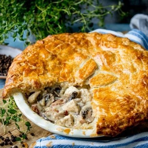 Chicken And Mushroom Pie With Bacon Nicky S Kitchen Sanctuary