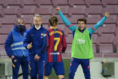 WATCH: Antoine Griezmann puts Barcelona back in front ...
