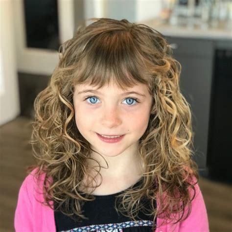 Wavy bob hairstyles with luscious curls and texturized ends are perfect effortless options. 19 Cutest Hairstyles for Curly Hair Girls - Little Girls ...