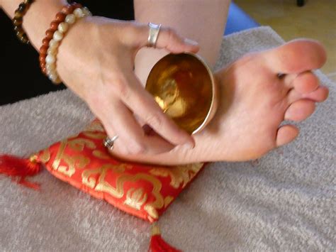 Massage Ayurvédique Des Pieds Au Bol Kansu Site De Mlohr Sophrologue
