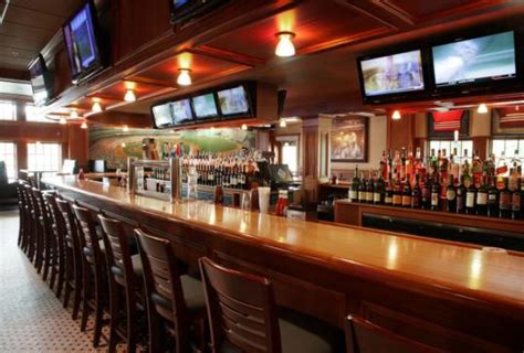 Boston's restaurant & sports bar. Restaurant review: The Fours Restaurant and Sports Bar In ...