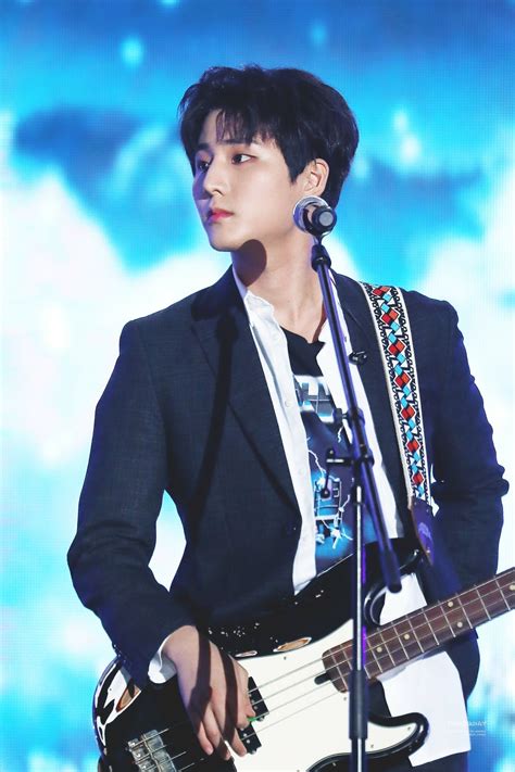 Young k's ideal type young k (영케이) is a member of day6 under jyp stage name: Young K // DAY6 | 데이식스 (DAY6) em 2019 | Young k day6, Day6 ...