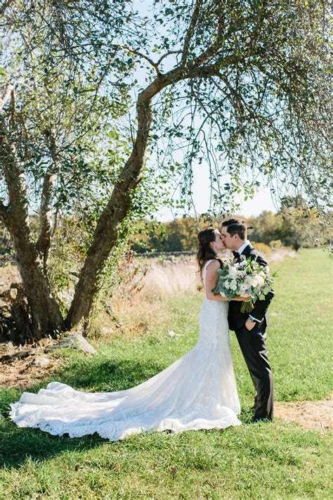 Jonathan Edwards Winery Wedding Stonington Ct Erin Mcginn Photography