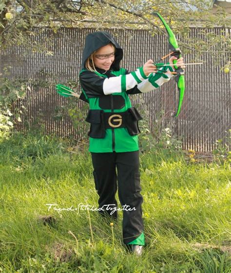 Green Arrow Costume Quiver Tutorial Friends Stitched Together
