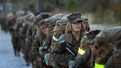 marines to open infantry training to enlisted women