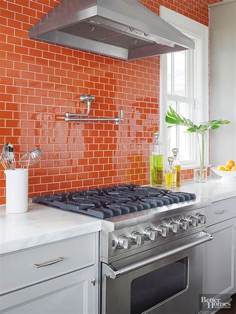 Subway tiles have been a staple in interior design since the early 1900's, when they were first designed for the newly constructed subway system in new york city. 35 Ways To Use Subway Tiles In The Kitchen - DigsDigs