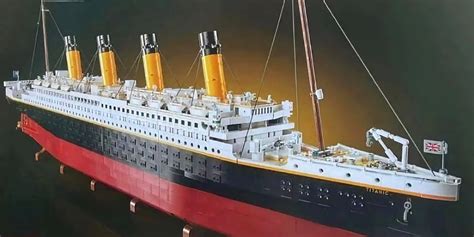 Lego Titanic Releasing This Fall With 9090 Pieces 9to5toys