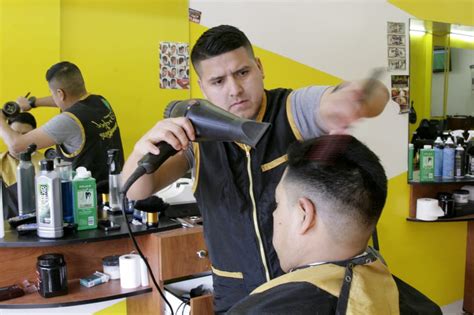 The best barbering schools & classes are able to turn amateurs into professionals. trebol barbershop, the best haircut, barber shops near me ...