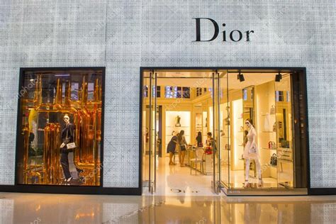 Christon dior baixar gratuito de mp3. Loja de Dior em Las Vegas — Fotografia de Stock Editorial ...