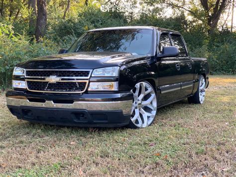 2007 Chevrolet Silverado 1500 Classic With 24x10 31 Strada Replicas Gm