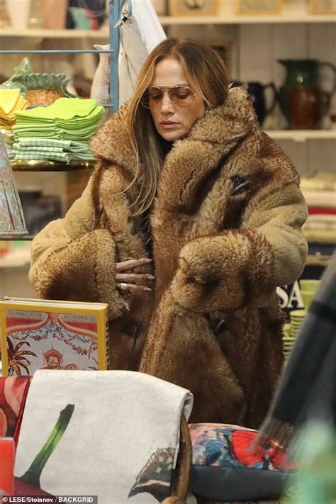 Jennifer Lopez Bundles Up With A Luxe Coat As She Enjoys Solo Shopping