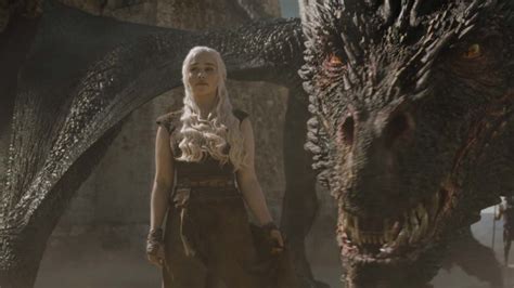 Game Of Thrones Daenerys Unleashes Her Dragons In Most Epic Battle