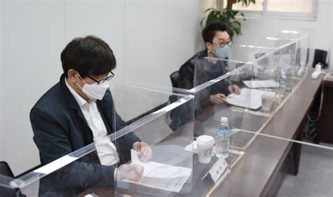 겸임/객원교수 조교 사무팀원 간호교육혁신센터 bk21 중점연구소. 연송치의학상 대상 경북치대 이두형 교수