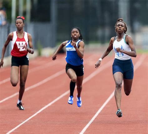 Girls Track And Field Newark Centrals Kishona Mccray Shines At North