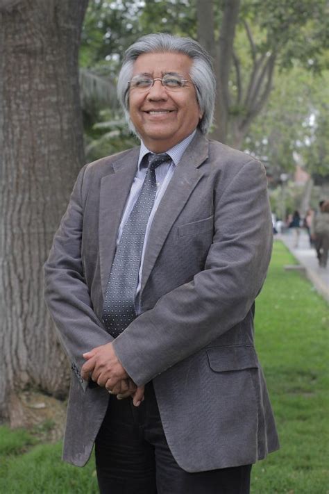 Entrevista Al Profesor Carlos Chavez Autoridades Vicerrectorado De